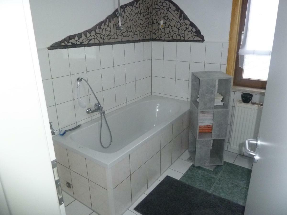Апартаменты Im Gelben Haus Броттероде Экстерьер фото